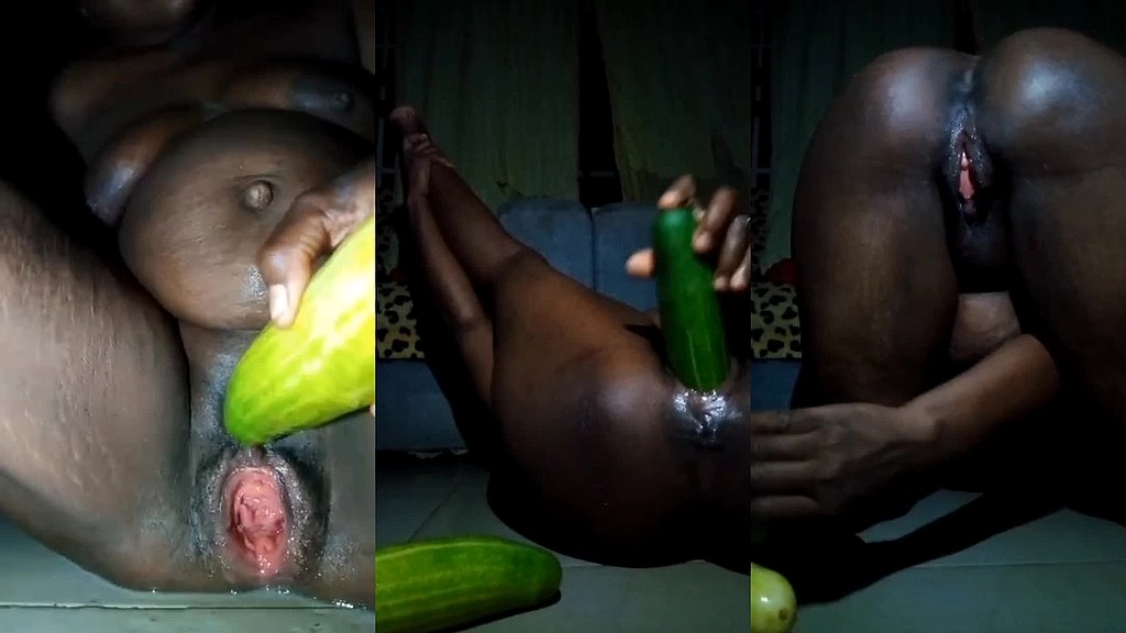 il grosso cetriolo viene usato per scopare la figa più grande (Mamaafricaxxxx) big cucumber is used to fuck biggest pussy (Mamaafricaxxxx)