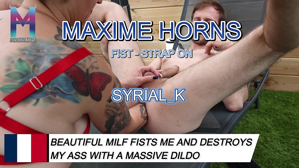 матуся домінує і розтягує мою дупу величезним страпоном (Maxime Horns, Syrial_K) milf dominates and stretches my ass with a huge strap-on (Maxime Horns, Syrial_K)