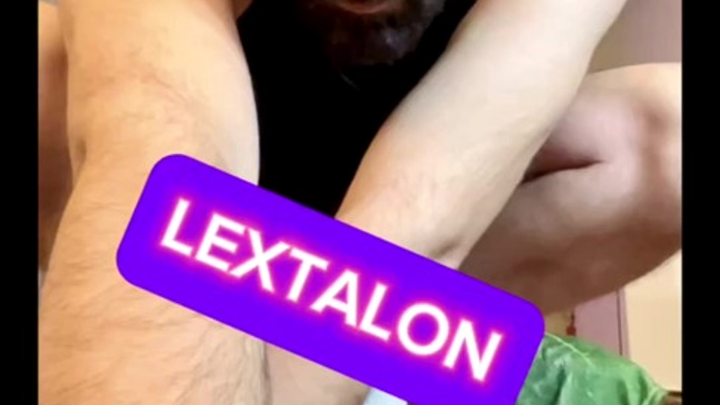 lextalon - sega nel letto (Leocharmed) lextalon - sega nel letto (Leocharmed)