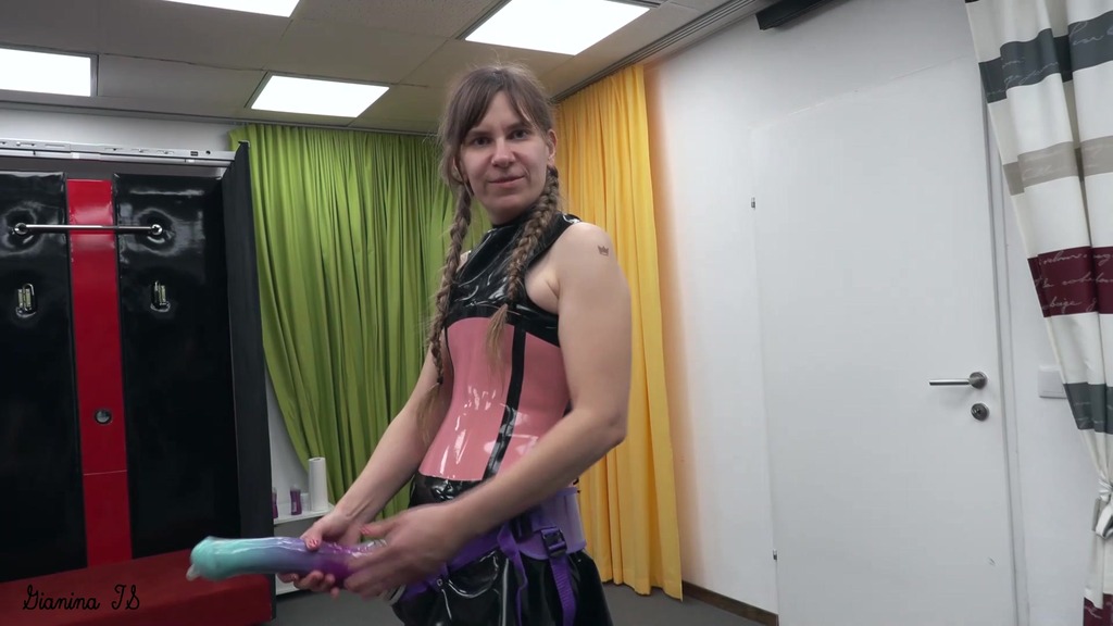 girl fuck trans with strap-on cock transgender fisting shemale ladyboy
