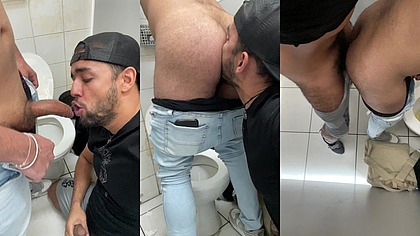 Sexo com desconhecido no banheiro sujo do Museo sem camisinha.