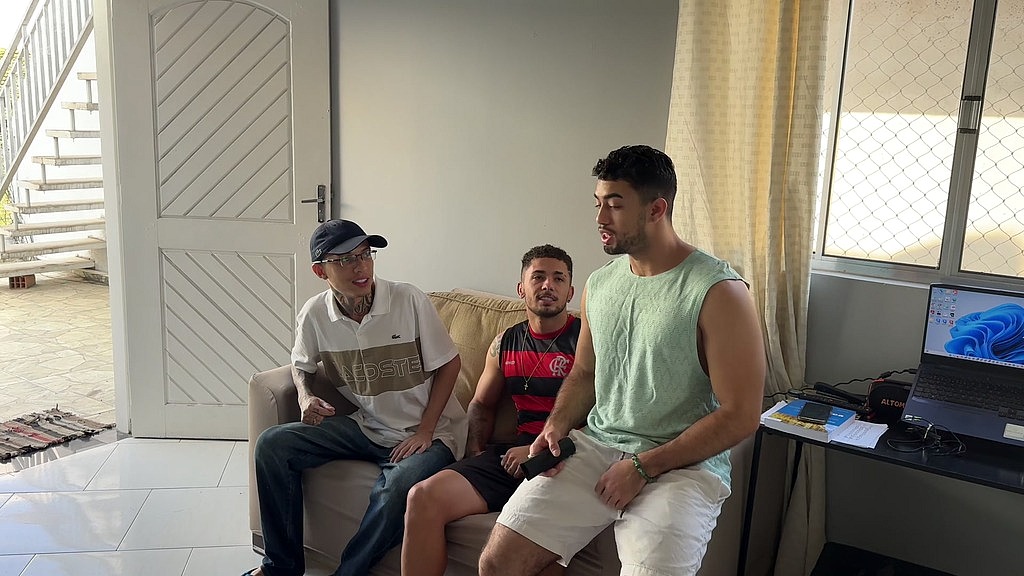 suruba com os amigos de republica (Helyo Carvalho,Luciano Rabello,Jfjhoncito,Gabriel Torres) suruba com os amigos de republica (Helyo Carvalho,Luciano Rabello,Jfjhoncito,Gabriel Torres)