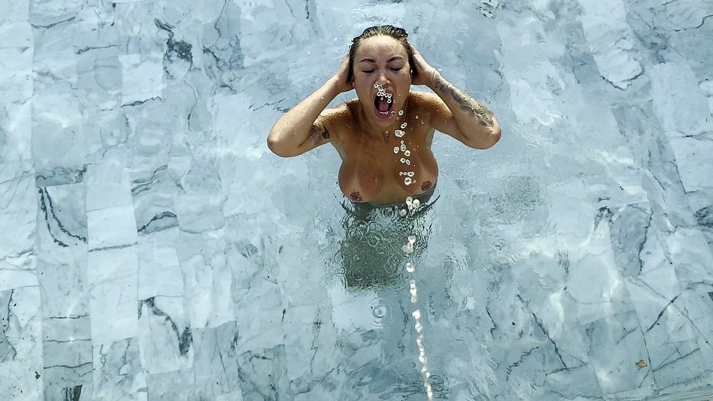monika fox blowjob, rimming and golden shower in pool against sunset (Monika Fox, Pasha N) monika fox blowjob, rimming and golden shower in pool against sunset (Monika Fox, Pasha N)