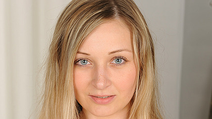 Hannah has got the heat for ya!