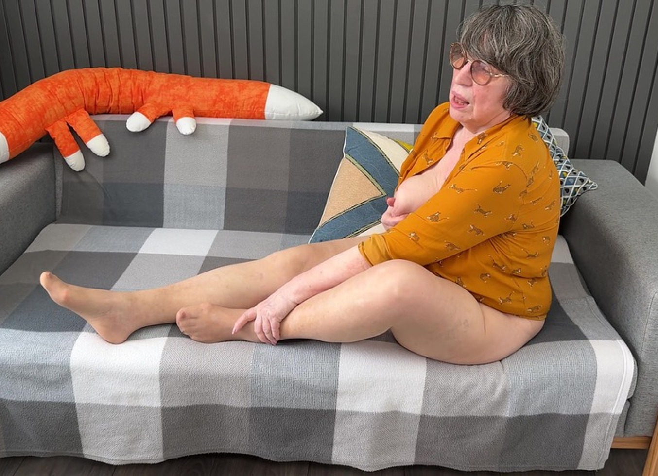 BBW Gilf In Pantyhose Is Anal Fucked By Black Guy