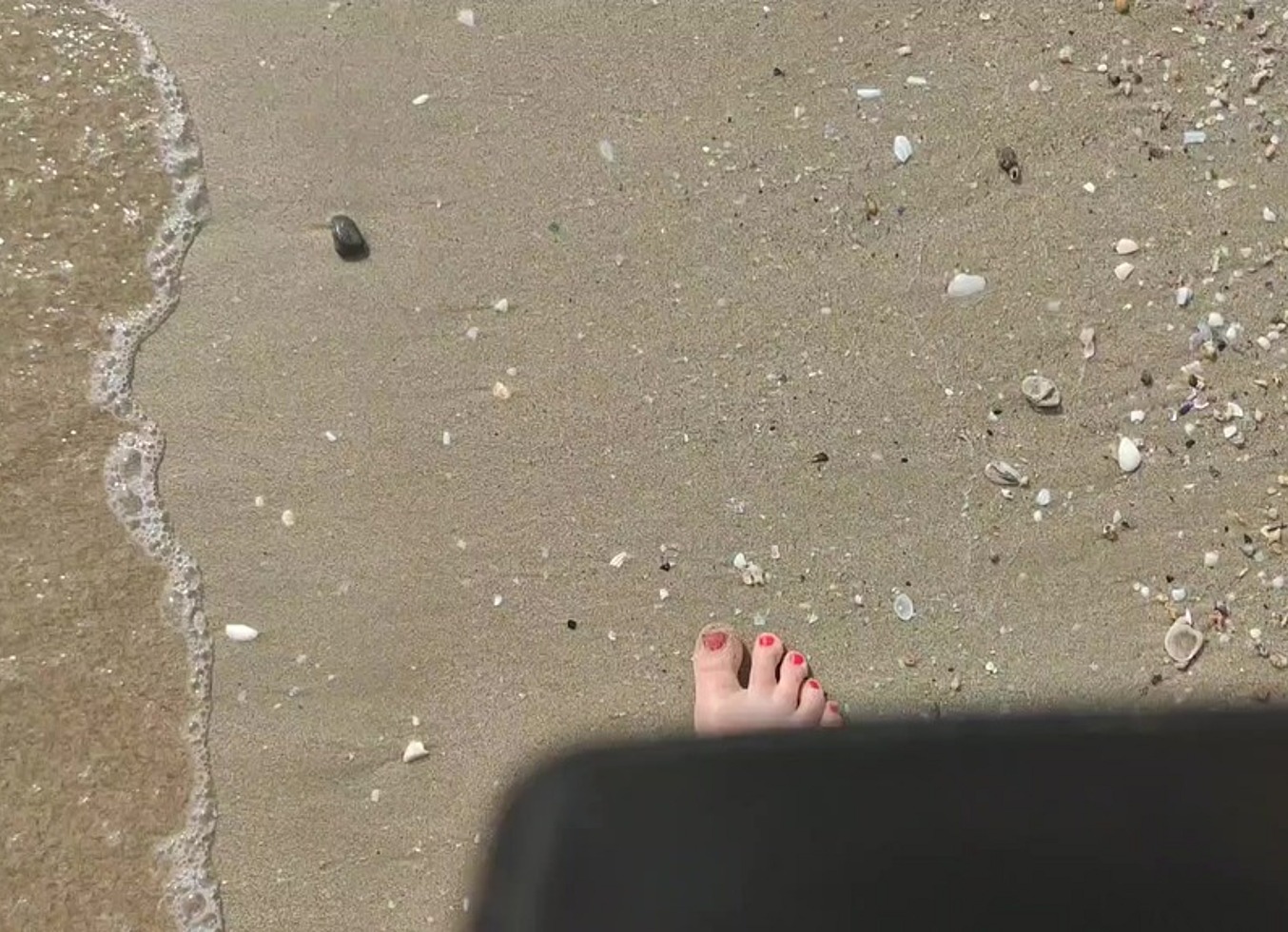 Nice Feet On The Beach K