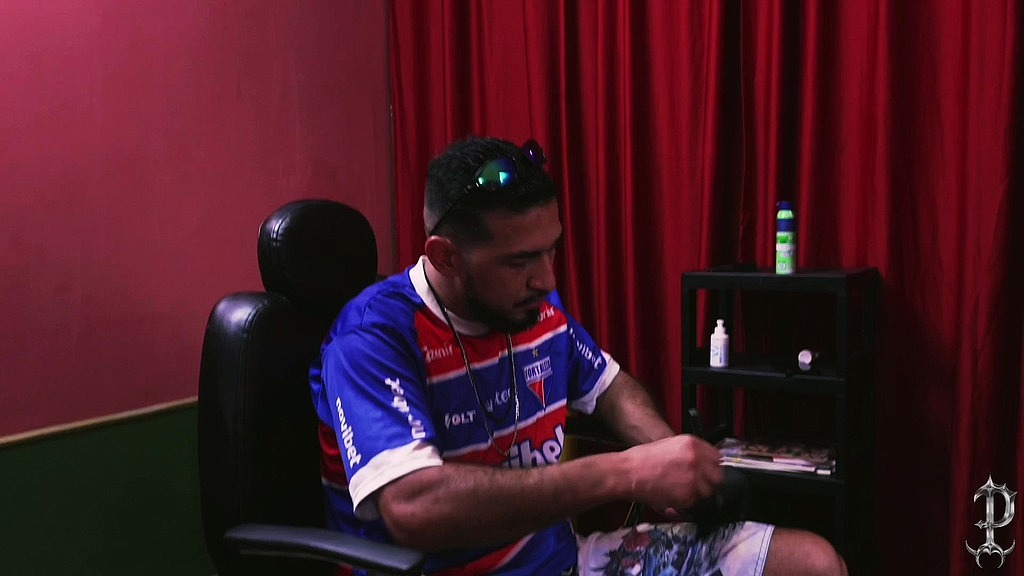 pocket - profanus barber shop episode 8: brotherhood between barbers (Douglas Machado,KaLuan) pocket - profanus barber shop episode 8: brotherhood between barbers (Douglas Machado,KaLuan)