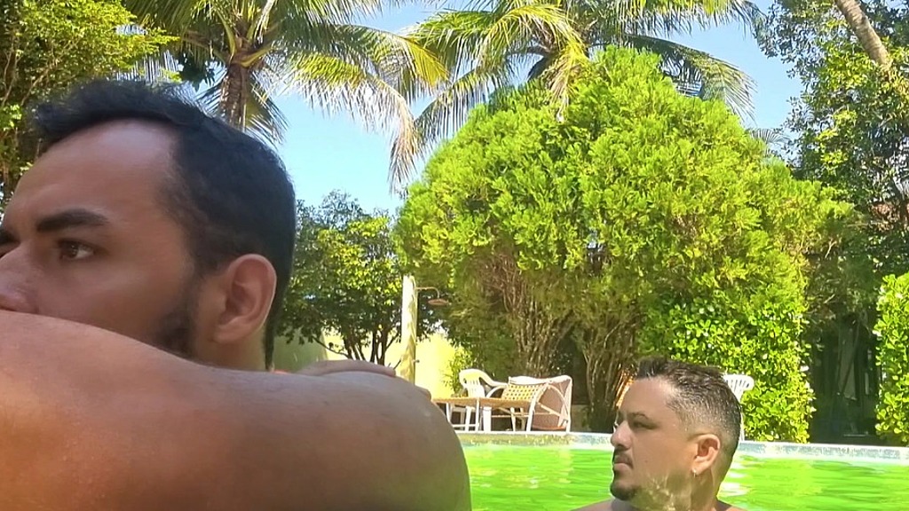 foi fodido na piscina do club, outros machos que flagraram ficaram se masturbando olhando. (Socyal Sem Camisa, Maldonatto) foi fodido na piscina do club, outros machos que flagraram ficaram se masturbando olhando. (Socyal Sem Camisa, Maldonatto)