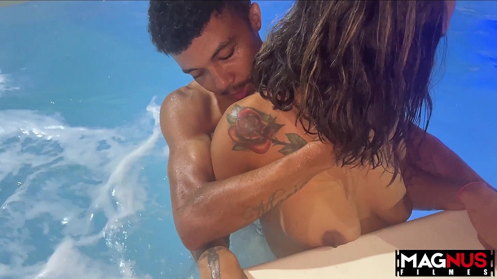 pau grande fodendo com mulher na piscina (Maycon Dotado, Renatinha Itabuna) pau grande fodendo com mulher na piscina (Maycon Dotado, Renatinha Itabuna)