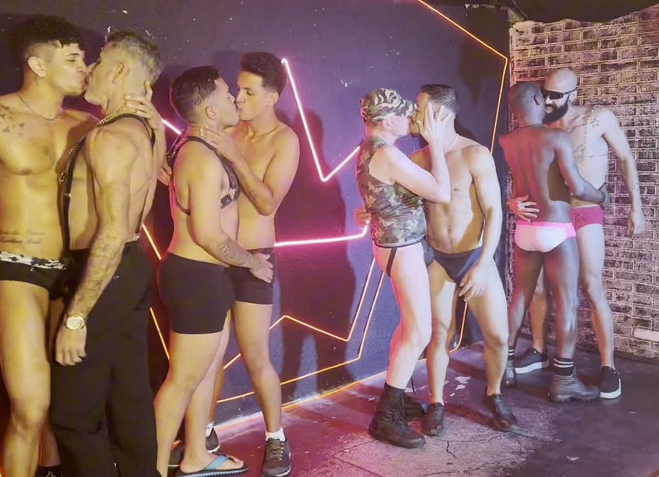 Festa Queen Tava Pegando Fogo De Machos Gostosos -Part I