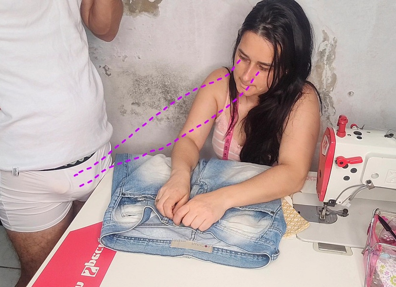 Costureira Casada Deixa Cliente De Pau Duro!
