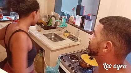 Na cozinha onde comecou toda a putaria com Myllena Rios