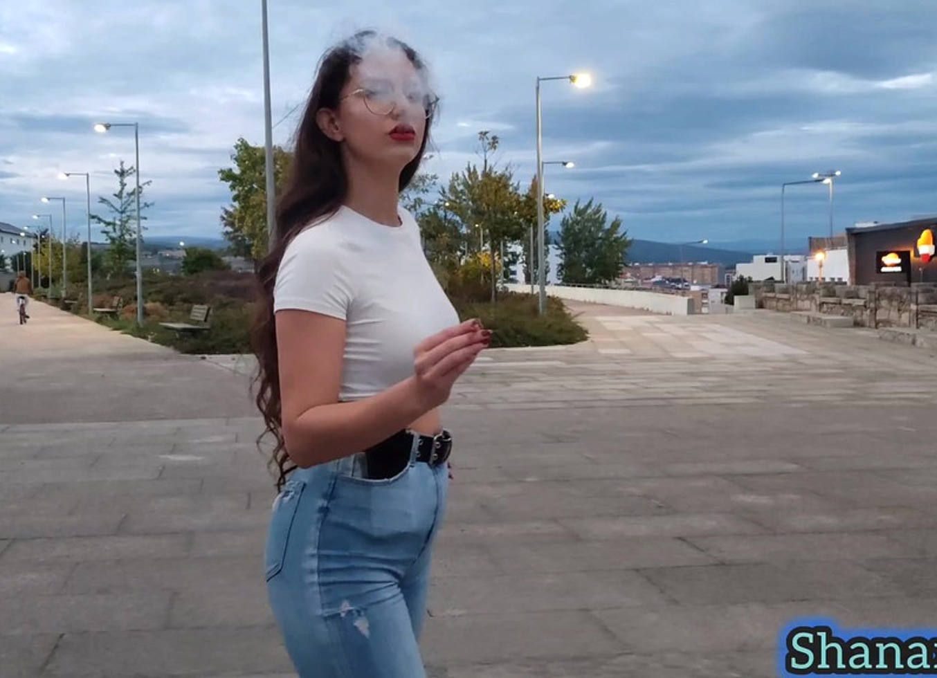 Shanaxnow Smoking Fetish Big Ass Walking In Tight Jeans