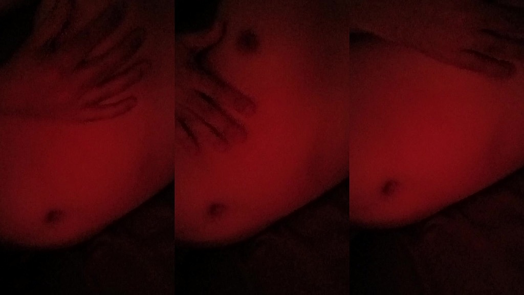 lick my small tits (AnnaJuliaMoonMoon) lick my small tits (AnnaJuliaMoonMoon)