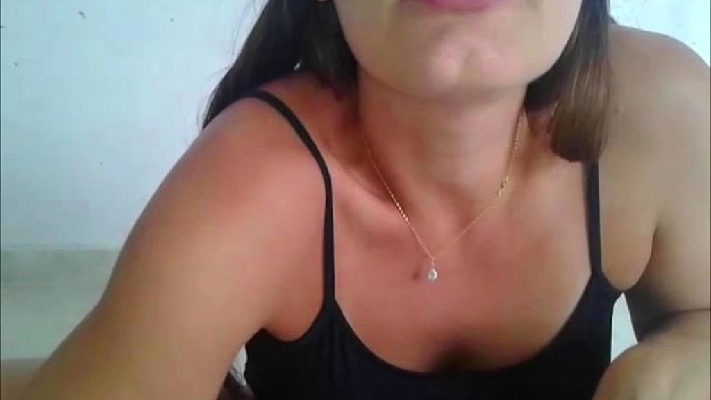 cliente pediu para eu mijar na toalha com a buceta toda gozada e cheia de porra,depois ele vai chupar a tolha e sentir o sabor (Raquel Exibida) cliente pediu para eu mijar na toalha com a buceta toda gozada e cheia de porra,depois ele vai chupar a tolha e sentir o sabor (Raquel Exibida)