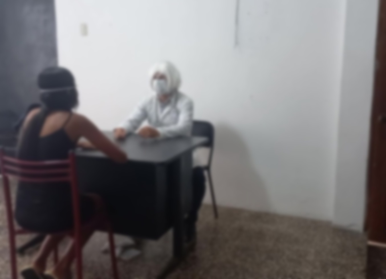 Excusive!! Doctor Fucks Patient In His Office. The Slut Offered She Had Sex And The Doctor Did What He Had To Do