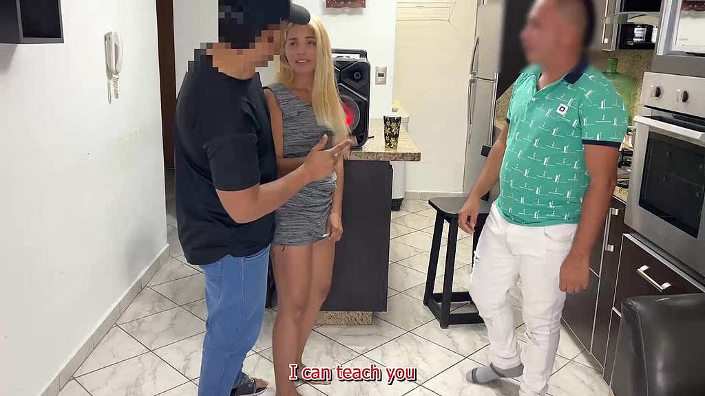 Big Hd, Perritox, La Perris: me presto a su novia para bailar pero se me levanto la polla (AnalVids.com) me presto a su novia para bailar pero se me levanto la polla (Big Hd, Perritox, La Perris)