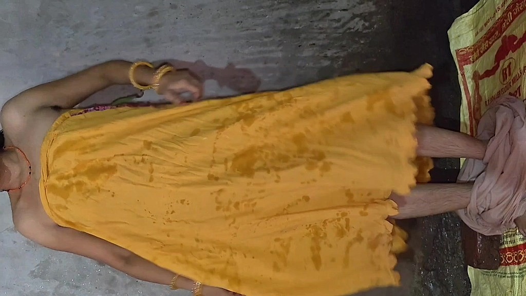 bhabhi shaved her pussy while bathing in the bathroom (Lalita Singh, Cauple95) bhabhi shaved her pussy while bathing in the bathroom (Lalita Singh, Cauple95)