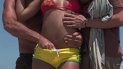 Druuna Diva Takes Dick On The Sandy Beach