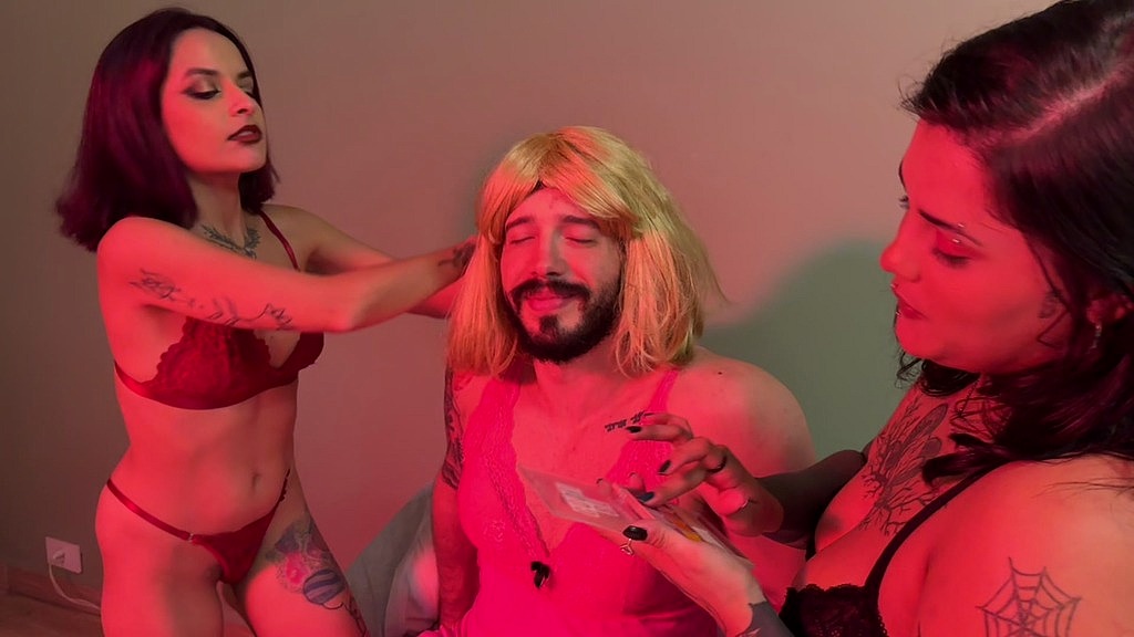 virei uma verdadeira garota nas maos delas (Rotten Venus, SrVelvet, Lady Milf) virei uma verdadeira garota nas maos delas (Rotten Venus, SrVelvet, Lady Milf)