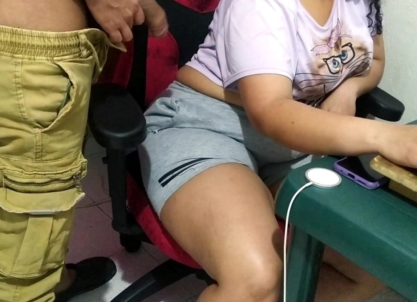 No Puedes Estudiar Tranquila, Obvio Siempre Estare Morboseandote