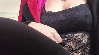 lavinia umilia e bestemmia il pipparolo in cam-camshow with humiliation