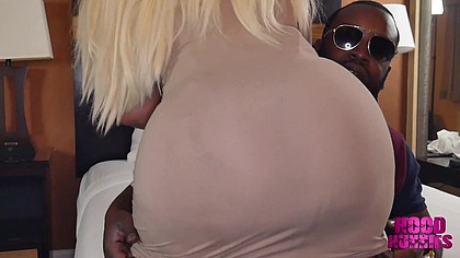 Thick ass ebony milf takes black stud on a ride