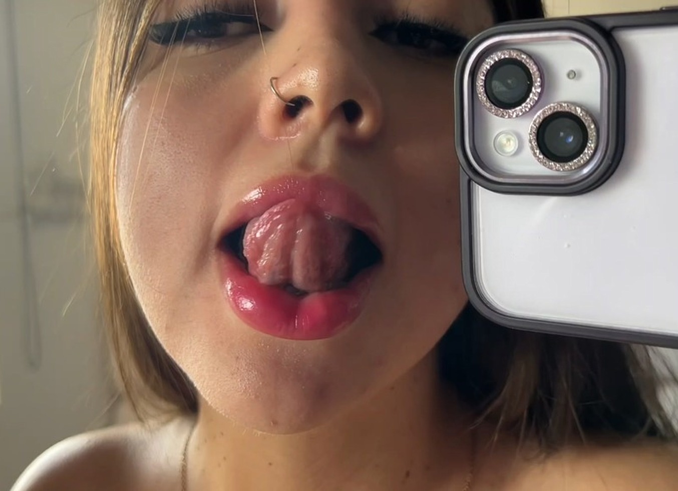 I Got So Horny Filming My Body In The Morning I Finger Pussy