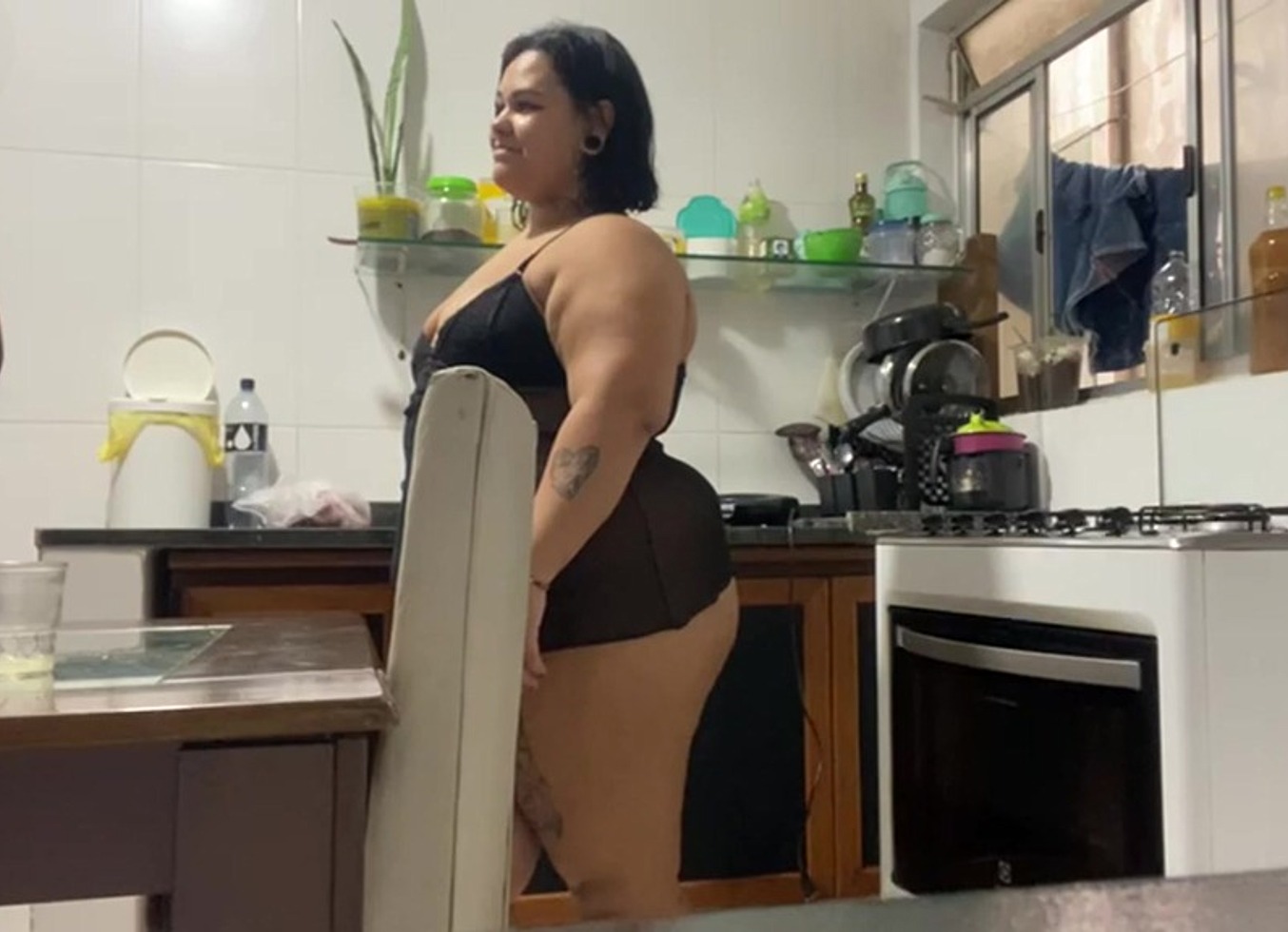 Fantasmapck - Minha Empregada Casada Deixo Corninho Em Casa E Veio Me Da Gostoso