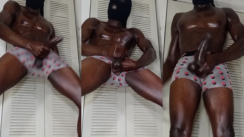 the monster that can tear ya ass when pounding you with this big black dick! (Mr Spanxalot) the monster that can tear ya ass when pounding you with this big black dick! (Mr Spanxalot)