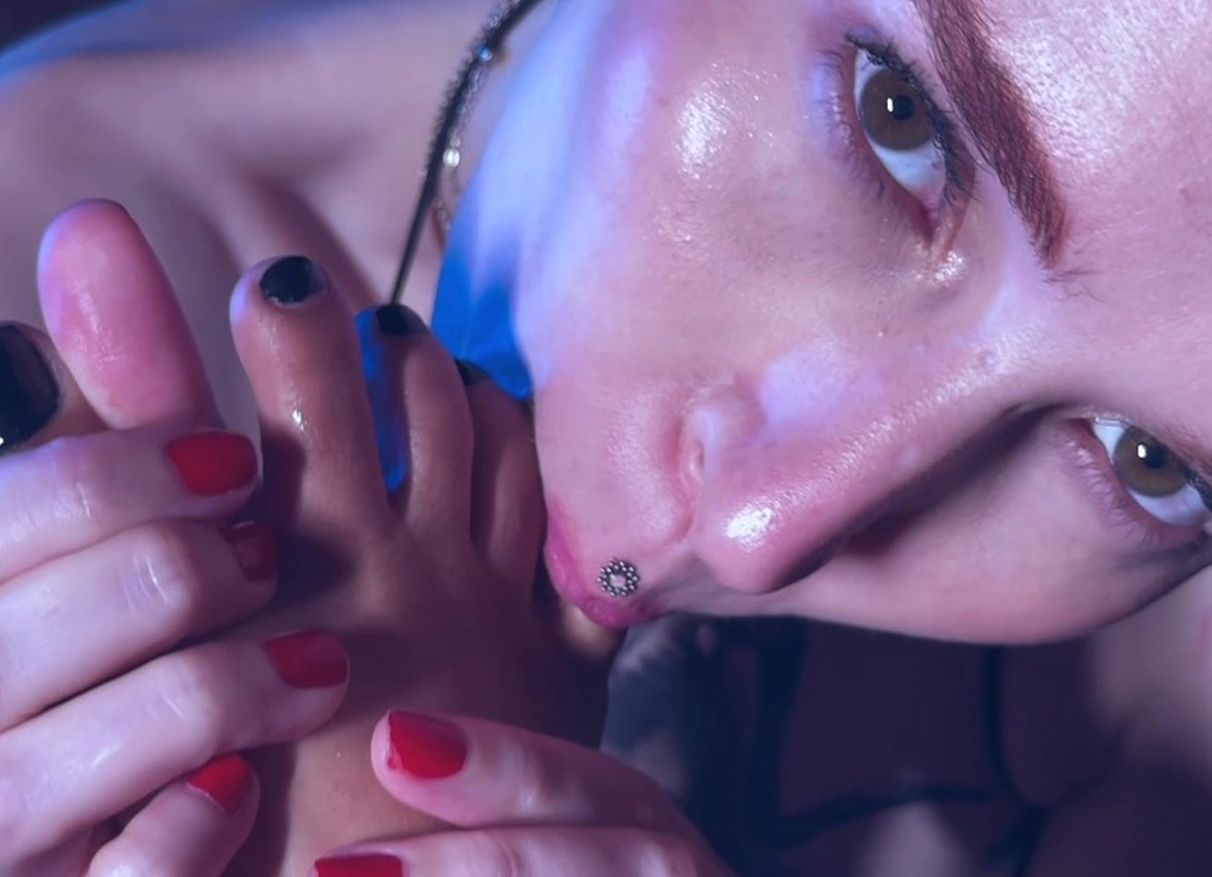 No One Can Resist The Sexy Feet Of Rotten Venus