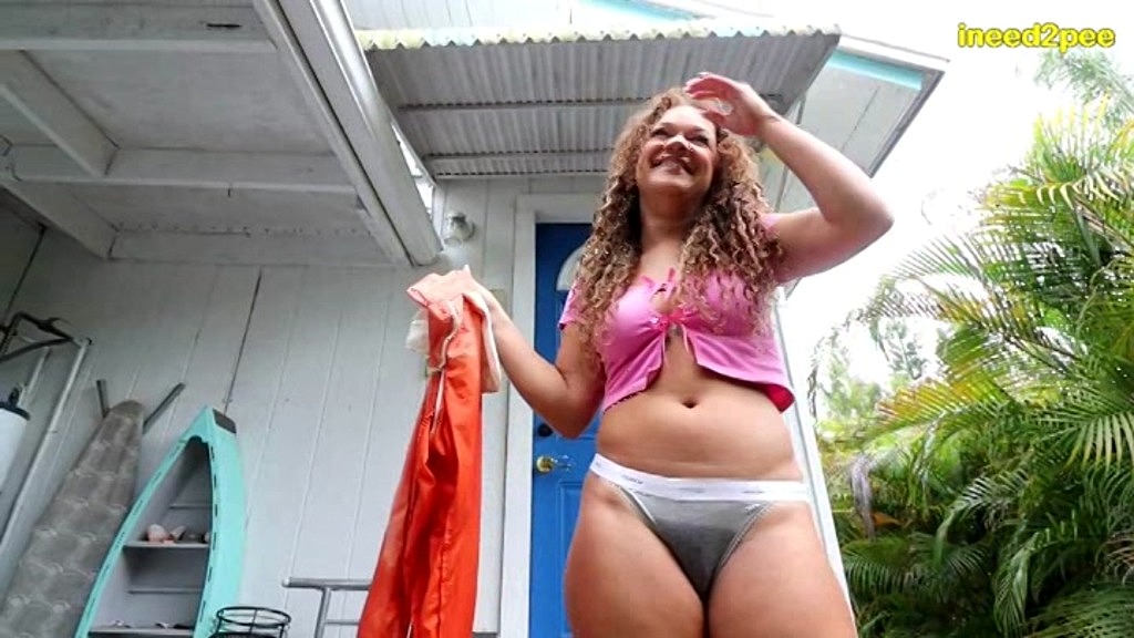 kiki cali locked out in orange pants (Kiki Cali) kiki cali locked out in orange pants (Kiki Cali)