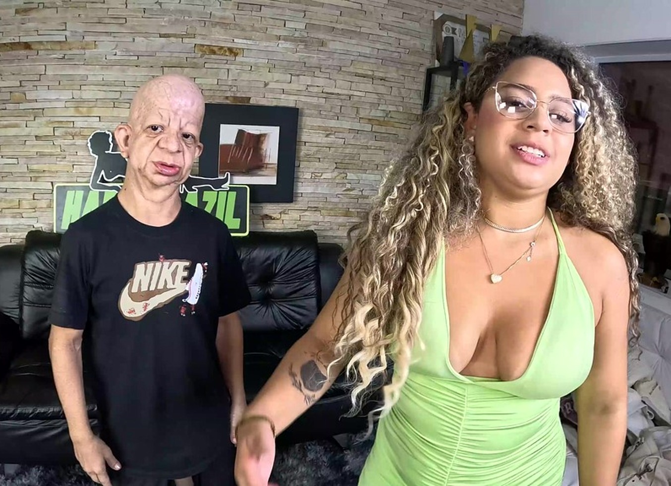 Isa Moura Conhece Bruno Diferente Na Mansao Do Ted