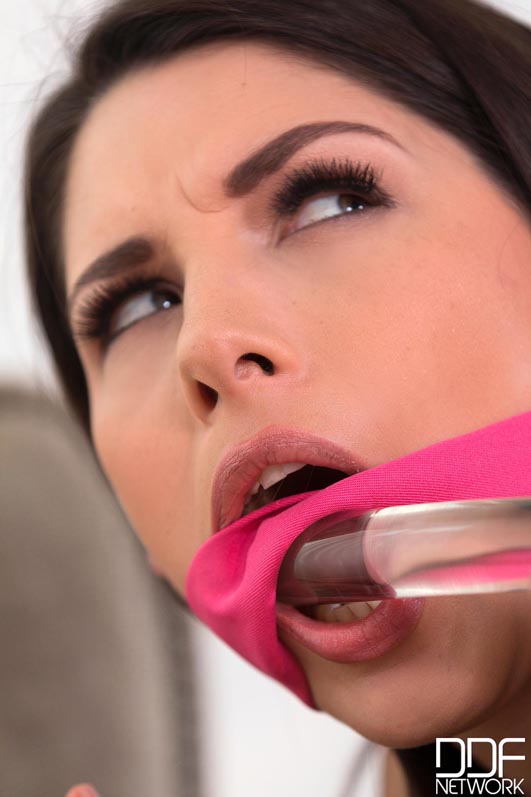 Stuffing The Crack - Lesbian Fetish Erotica For Sapphic Lovers #12