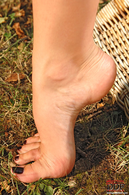 See these long legs & sexy feet! #12