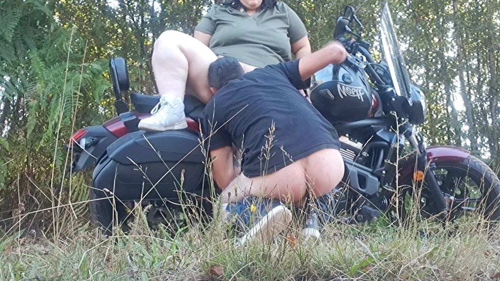 nos vamos a dar una vuelta en moto y follamos asta ta que se corre encima de mi y me cubre de leche (Atenea dracu, Crx211) nos vamos a dar una vuelta en moto y follamos asta ta que se corre encima de mi y me cubre de leche (Atenea dracu, Crx211)