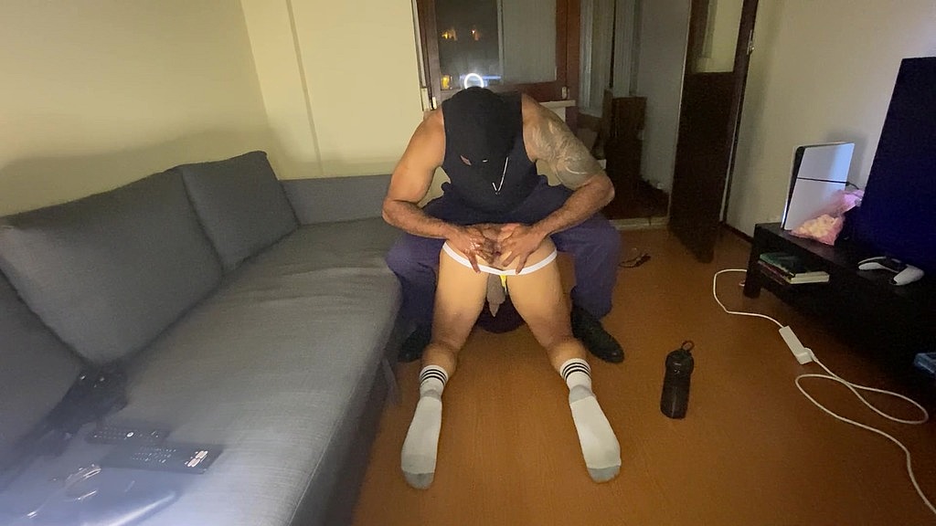 enfiei a ameixa no cu do meu escravo e fiz ele comer (Wesley Ventura, Passivo submisso) enfiei a ameixa no cu do meu escravo e fiz ele comer (Wesley Ventura, Passivo submisso)