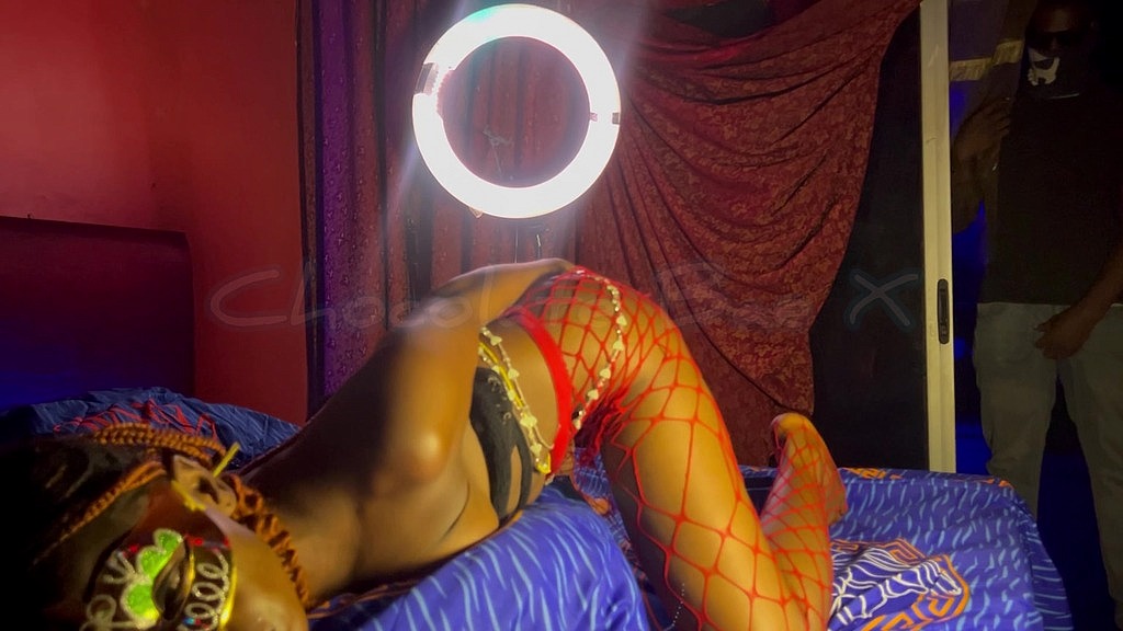 burglar breaks into my house, fucks me and makes me orgasm on his cock!!! (Jake Drillinhall, Chocolate bae X) burglar breaks into my house, fucks me and makes me orgasm on his cock!!! (Jake Drillinhall, Chocolate bae X)