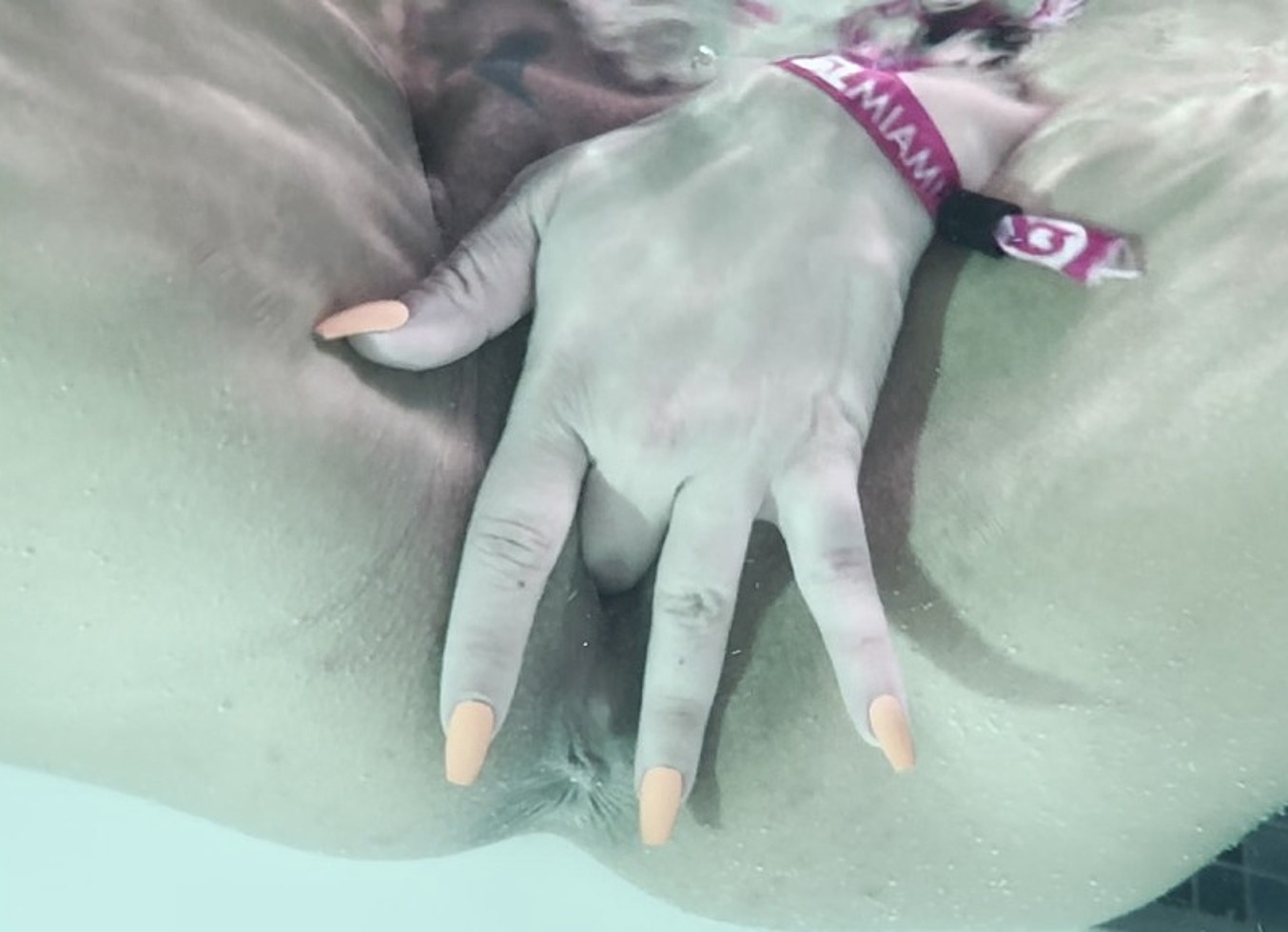 Underwater Pussy Play POV - Latina MILF Soaked & Slippery