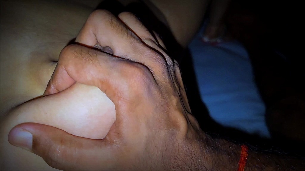 таємна сексуальна гра з моєю зведеною сестрою вночі (Indianxfantacy, Krish) secret sex play with my stepsister in night (Indianxfantacy, Krish)