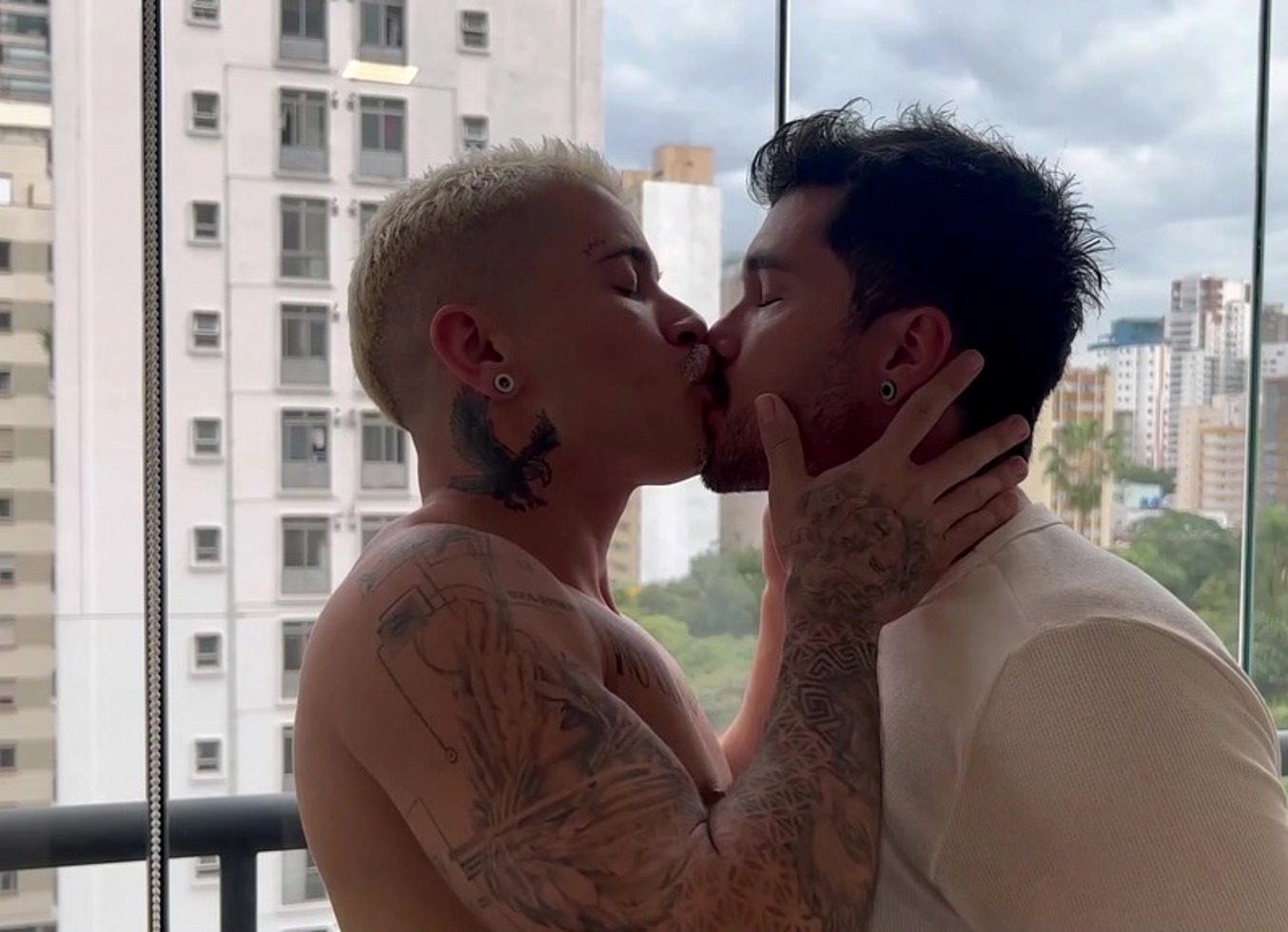 Dividi O Uber Com O Boy. No Meio Do Caminho, Ele Pediu Pra Ir Pra Minha Casa. - Parte II