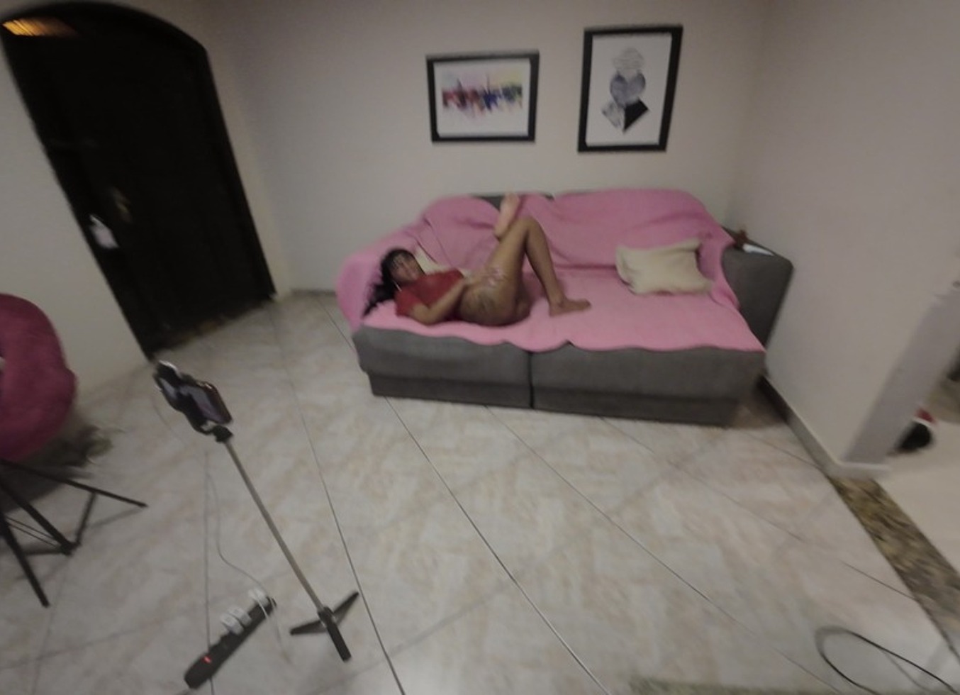 Mal Entrei Na Casa Dele E Ja Cai De Boca Nesse Caralho