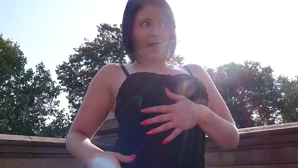 hot & super risky blowjob in the middle of berlin, germany (Kaschn, Mini) hot & super risky blowjob in the middle of berlin, germany (Kaschn, Mini)