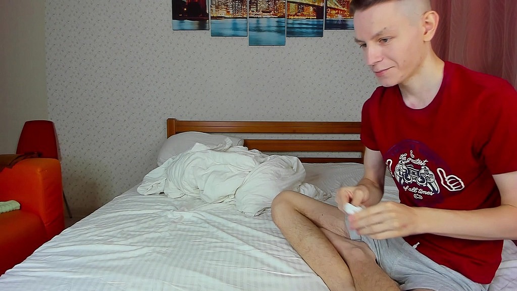 anal plug goes in very well! (Evgeny Twink, Alex Cute) anal plug goes in very well! (Evgeny Twink, Alex Cute)