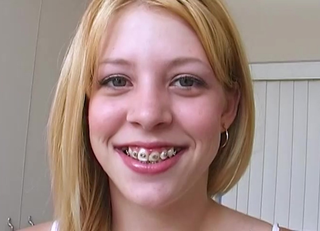 Leah Luv Cute 19 Yo Girl with Braces Huge Cock POV Blowjob Deepthroat Facefuck and Cum Facial - Wow! A++