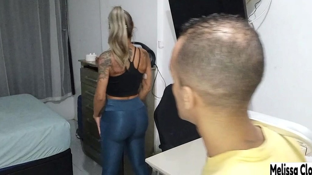 Gabriel, Melissa Close: cai de boca na piroca do rapaz que veio consertar meu ar condicionado (повне відео) (AnalVids.com) cai de boca na piroca do rapaz que veio consertar meu ar condicionado (video completo) (Gabriel, Melissa Close)