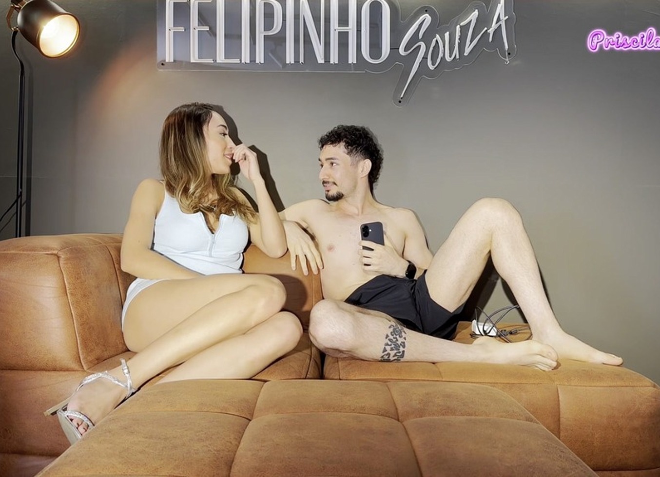 Nao Aguentei E Gozei Gostoso Com O Meu Primo Antes Da Minha Tia Chegar