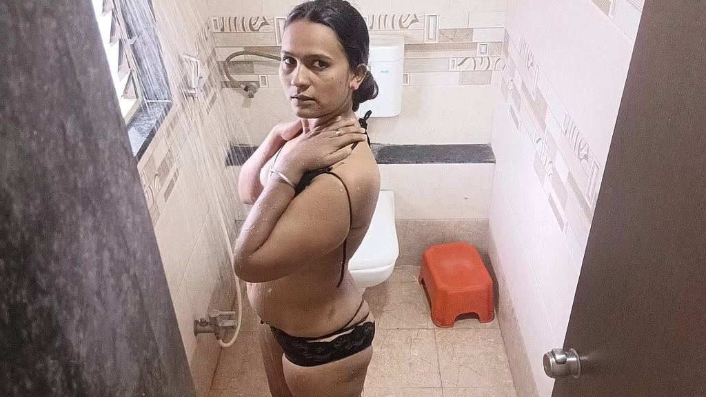 cute indian wife rough shower sex taking creampie & blowjob (Ksalve, Skadam) cute indian wife rough shower sex taking creampie & blowjob (Ksalve, Skadam)