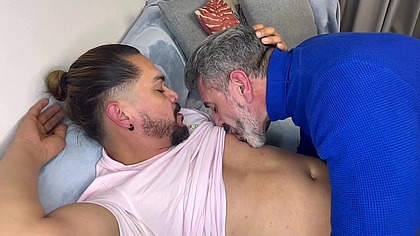 Grueso y divertido ππ¨π±