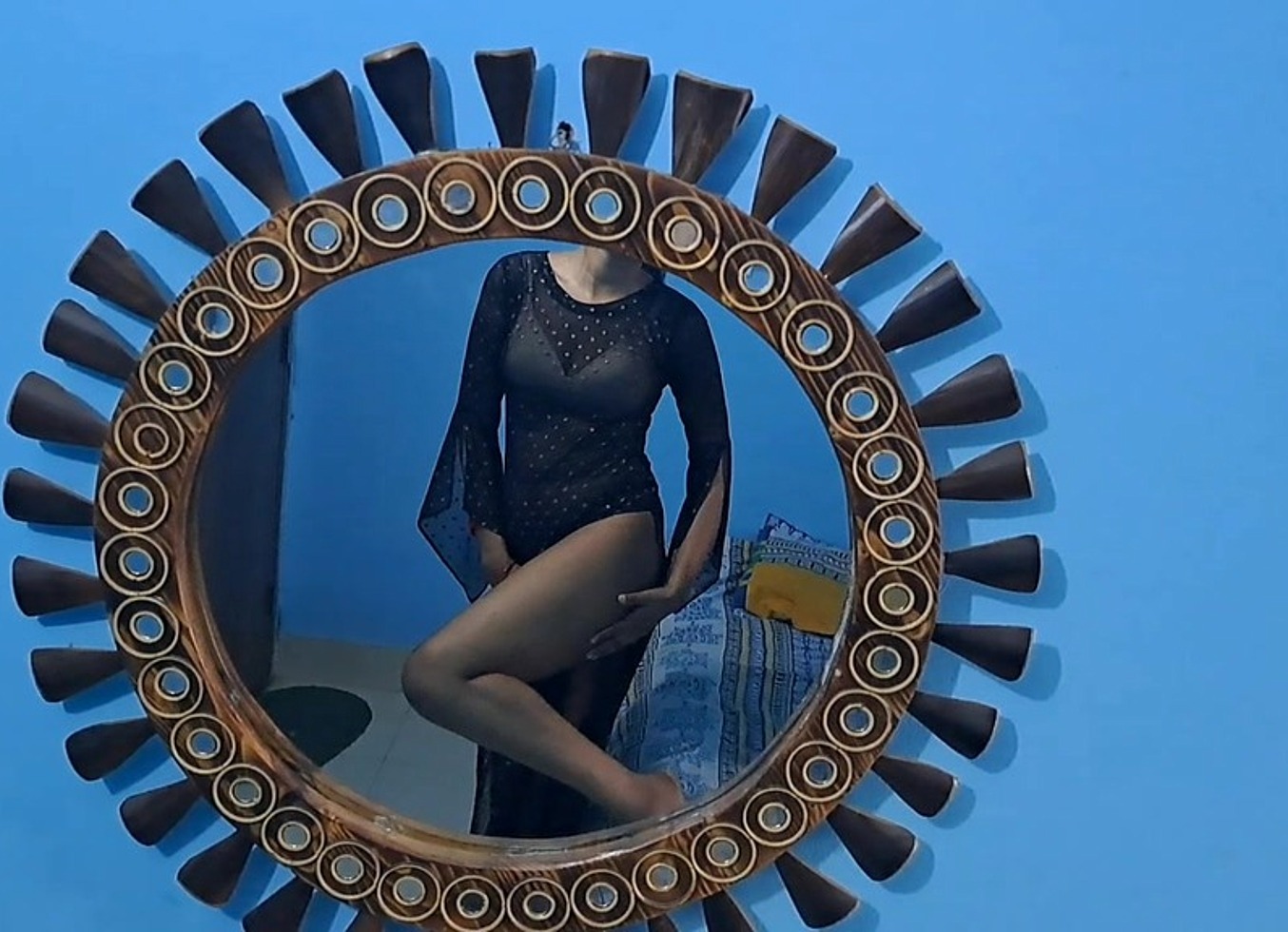 Curvy GF Teases In Bed - Full Body Focus